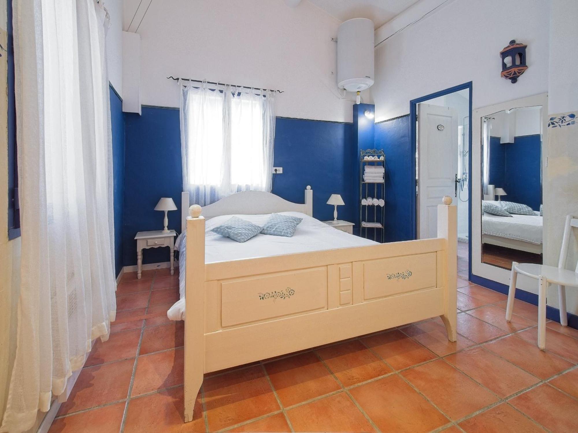 B&B Villa Chante Coucou フォンテーヌ・ド・ボークリューズ エクステリア 写真