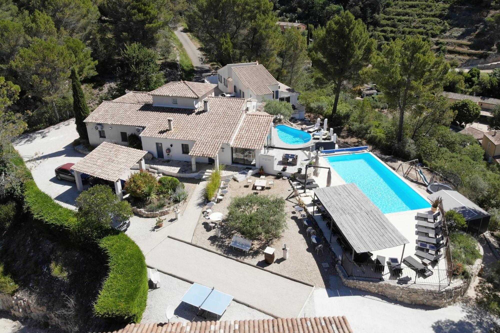 B&B Villa Chante Coucou フォンテーヌ・ド・ボークリューズ エクステリア 写真