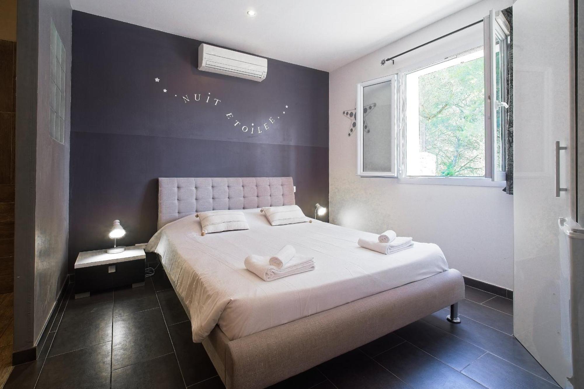 B&B Villa Chante Coucou フォンテーヌ・ド・ボークリューズ エクステリア 写真