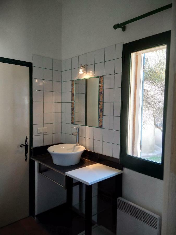 B&B Villa Chante Coucou フォンテーヌ・ド・ボークリューズ エクステリア 写真